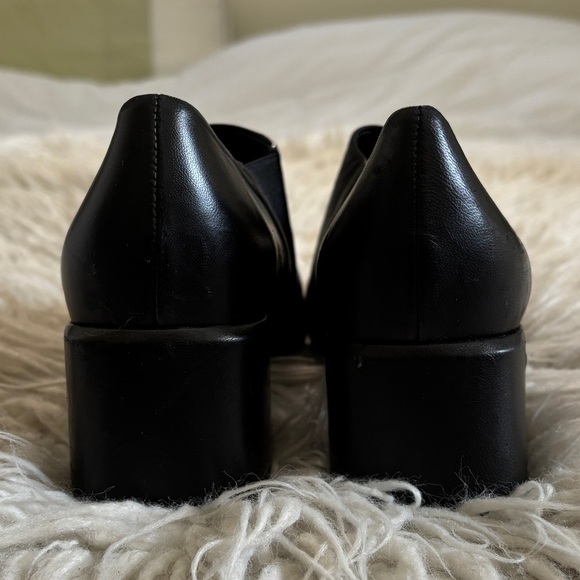Vince Black Leather Square Block Heel Low Ankle Booties Size 8 - Picture 5 of 9
